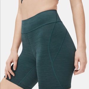 Outdoor Voices 7” Navy Warmup short